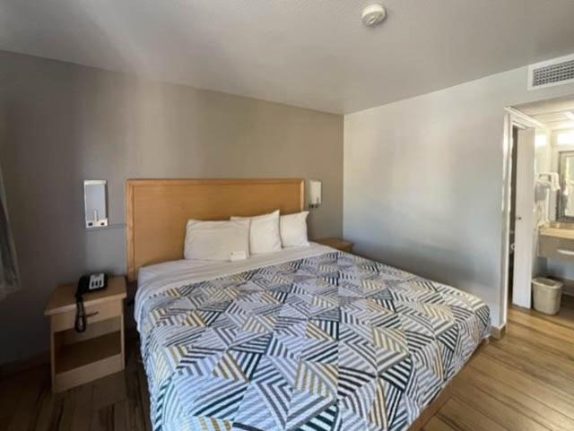 Motel 6 Riviera Beach Fl Eksteriør billede